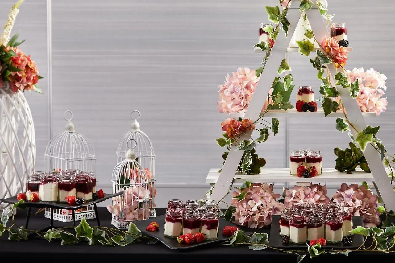 Hotel Crowne Plaza Dublin Blanchardstown By Ihg