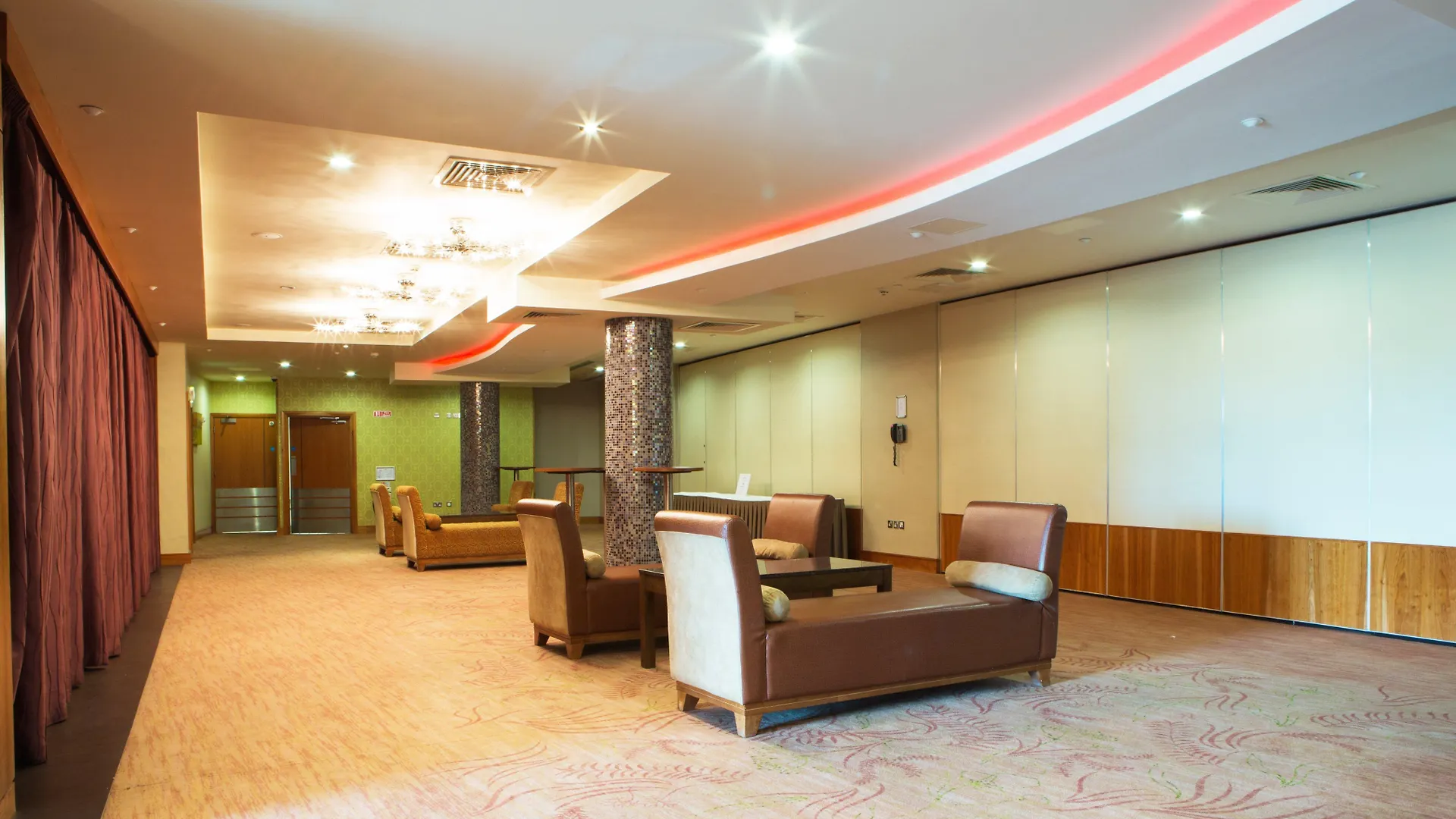Hotel Crowne Plaza Dublin Blanchardstown By Ihg