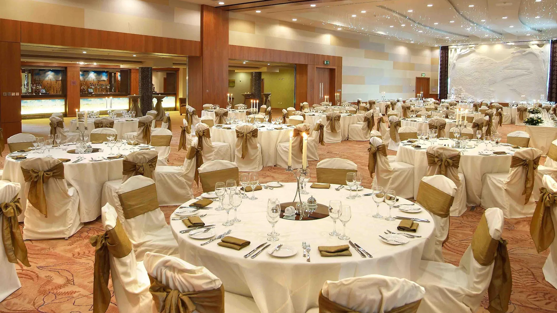 Hotel Crowne Plaza Dublin Blanchardstown By Ihg